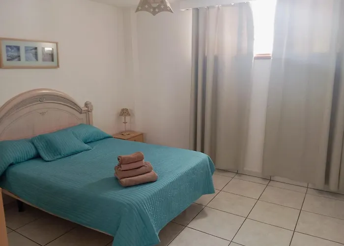 One Bedroom Diamantes Annemarie Cristianos *